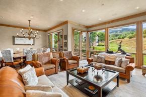 Owl Creek 04, Ski-in, ski-out luxury townhome with private hot tub in Snowmass Village